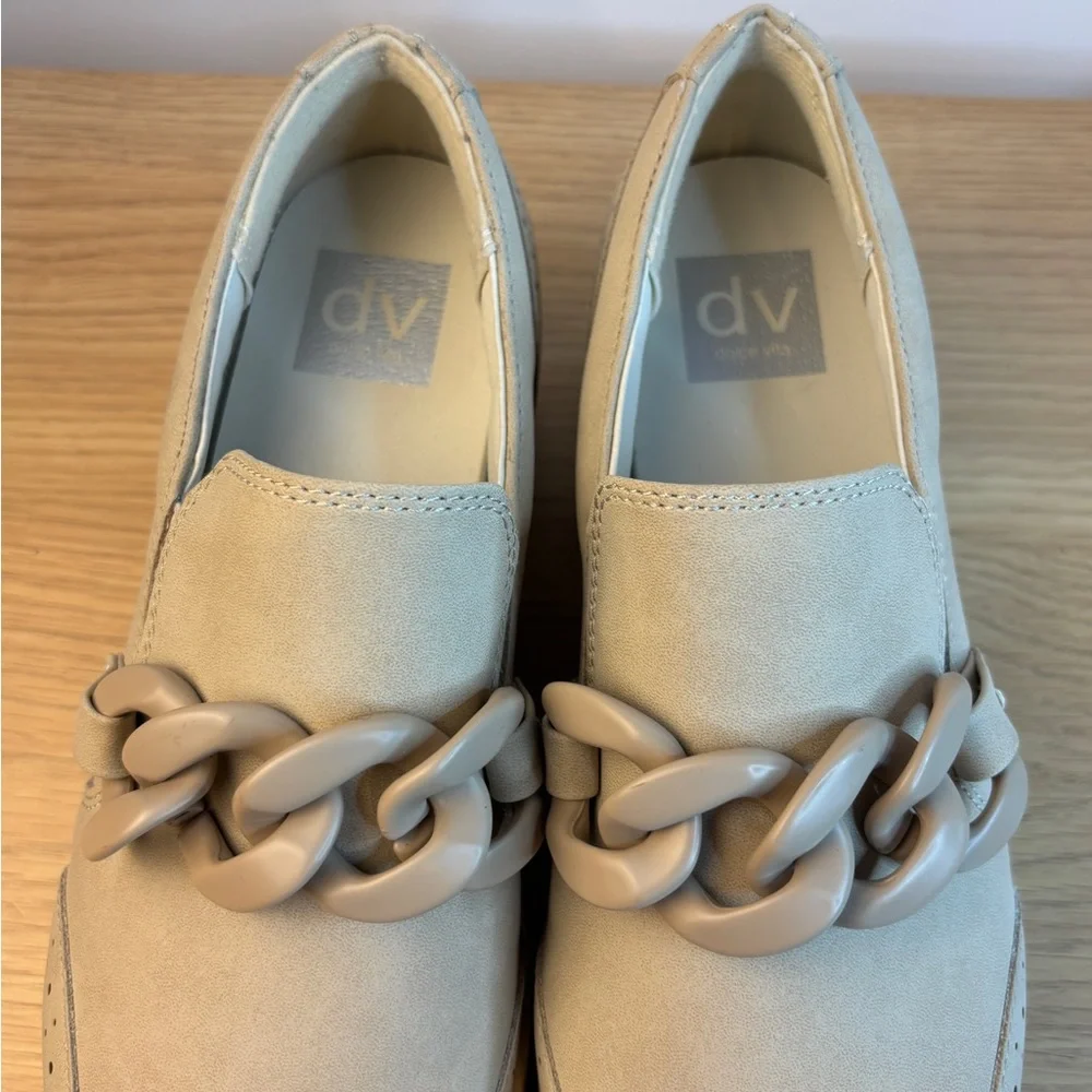 Dolce Vita Jhenee Platform Slip-On Loafer Sneakers Taupe Woman’s 8 LIKE NEW!!‎